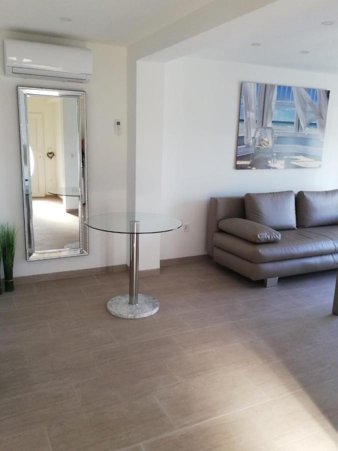 Apartmani Deluxe Jasenice  Dış mekan fotoğraf