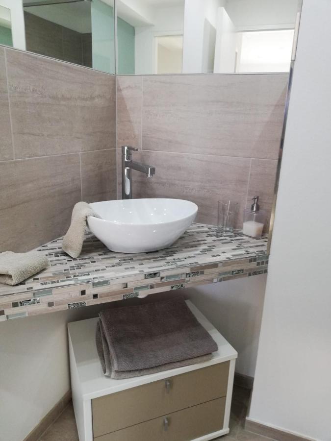 Apartmani Deluxe Jasenice  Dış mekan fotoğraf