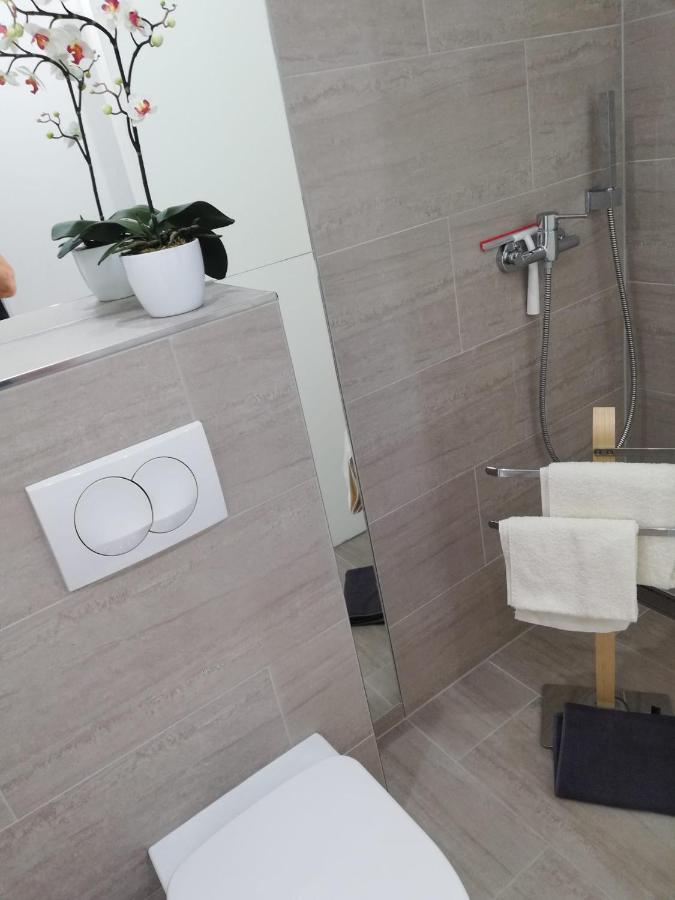 Apartmani Deluxe Jasenice  Dış mekan fotoğraf