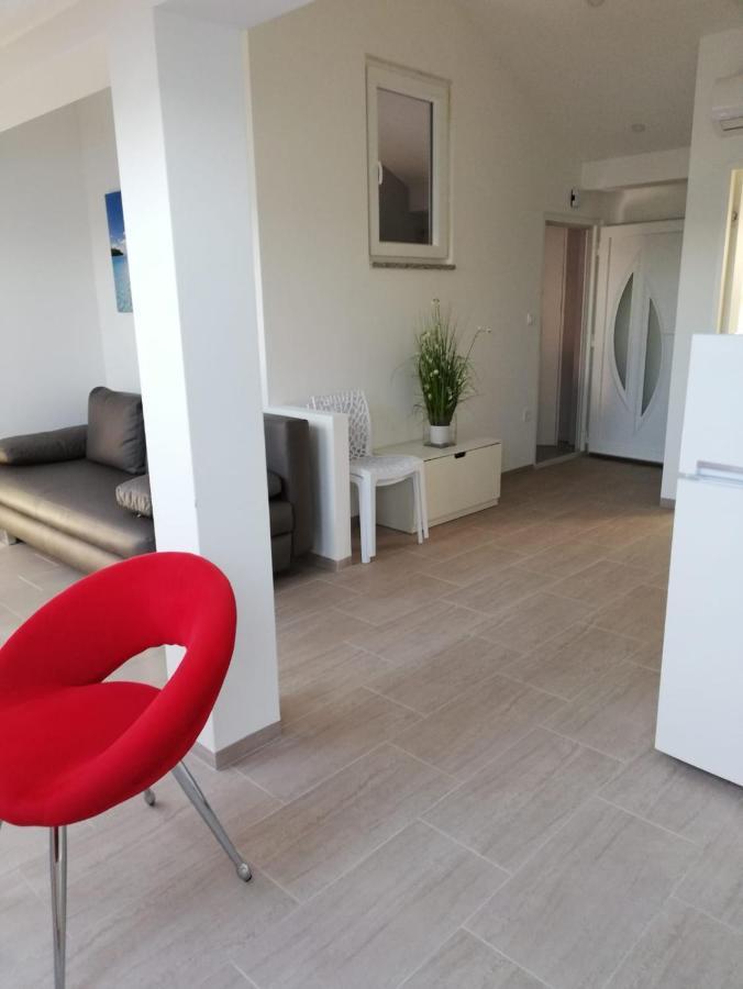 Apartmani Deluxe Jasenice  Dış mekan fotoğraf
